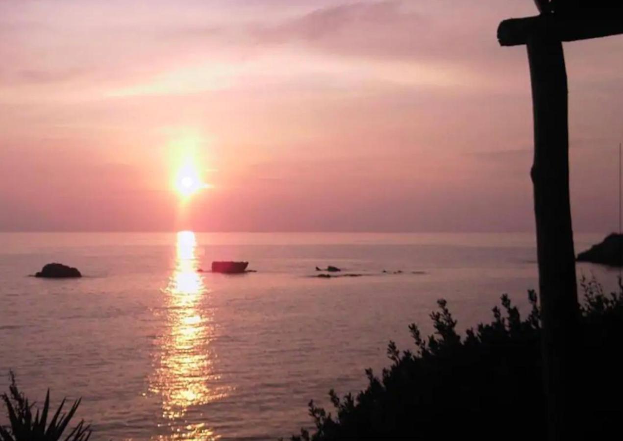 Stefanias Prasoudi Beach Ágios Matthaíos Kültér fotó
